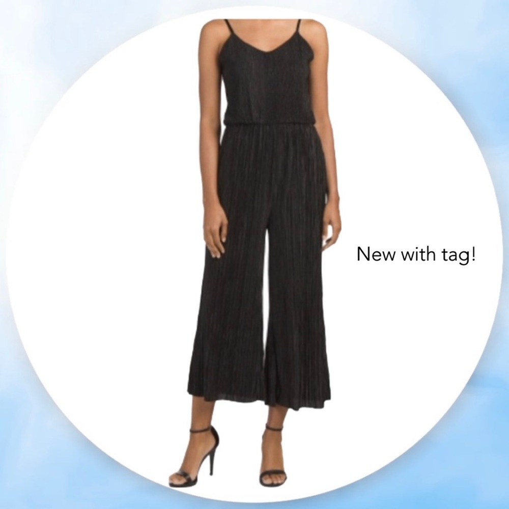 Love Fire Wide Leg Plisse Jumpsuit Accordion Pleat Black Small